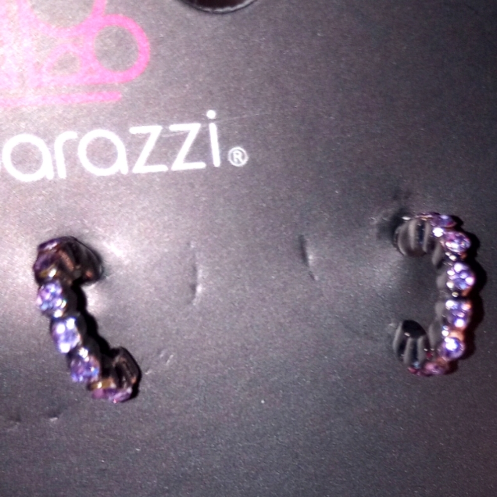 💐NWT Small Lavender Gemstone Hoop Earrings💐